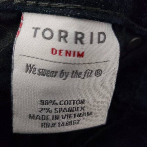 Torrid  Dark Wash Boyfriend Jeans  Stretch Straight Leg  Women's Size 14R - Picture 6 of 6